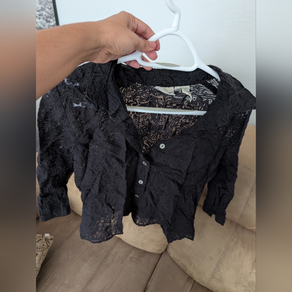 Black Lace Medium Top